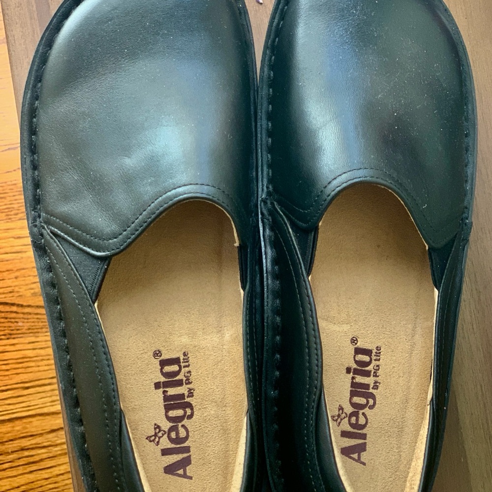 Alegria Black Slip-On Loafers Professional Comfort